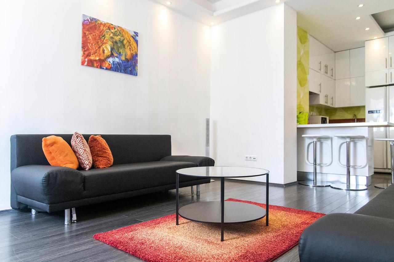 Helena Apartment With View On St. Stephan'S Basilica Budapest Kültér fotó